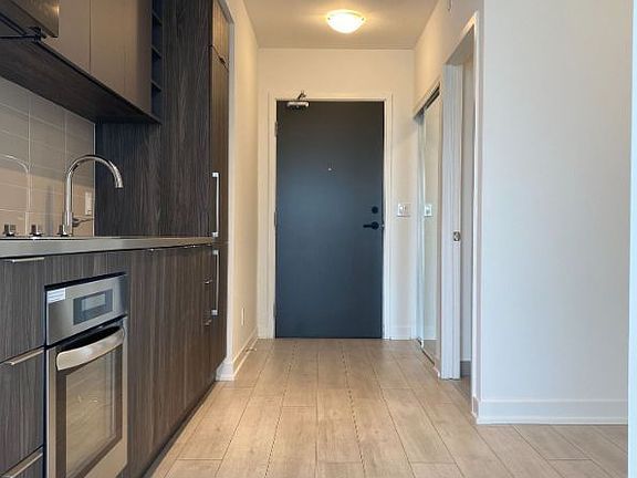 4th image of 2033 Kennedy Rd