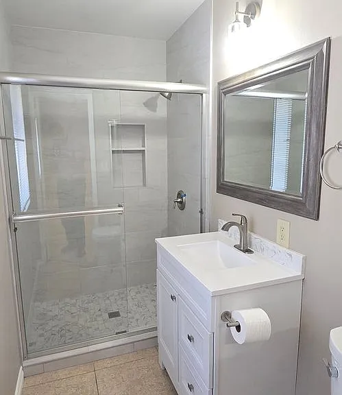 405 S Kroeger St — Photo 18