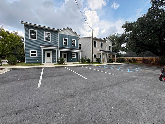 3rd image of 5739 Murray Dr #4