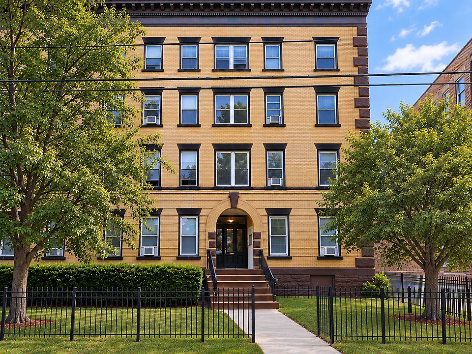 1st image of 258 Lawrence St #F2