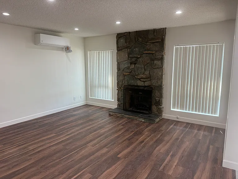 1320 S Del Mar Ave — Photo 20