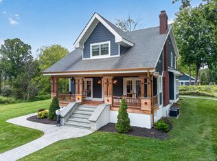 42 Colonial Avenue, Warwick, NY 10990