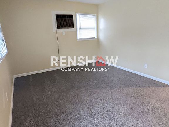 4th image of 4554 Windward Dr