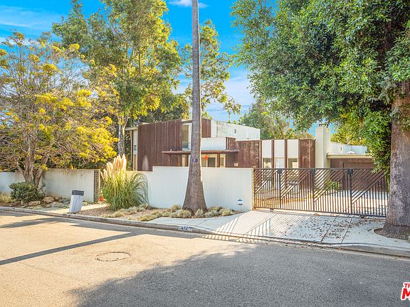 5th image of 427 S Cliffwood Ave