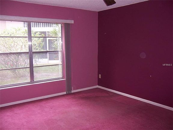 5th image of 4923 Sunnybrook Dr Unit 14