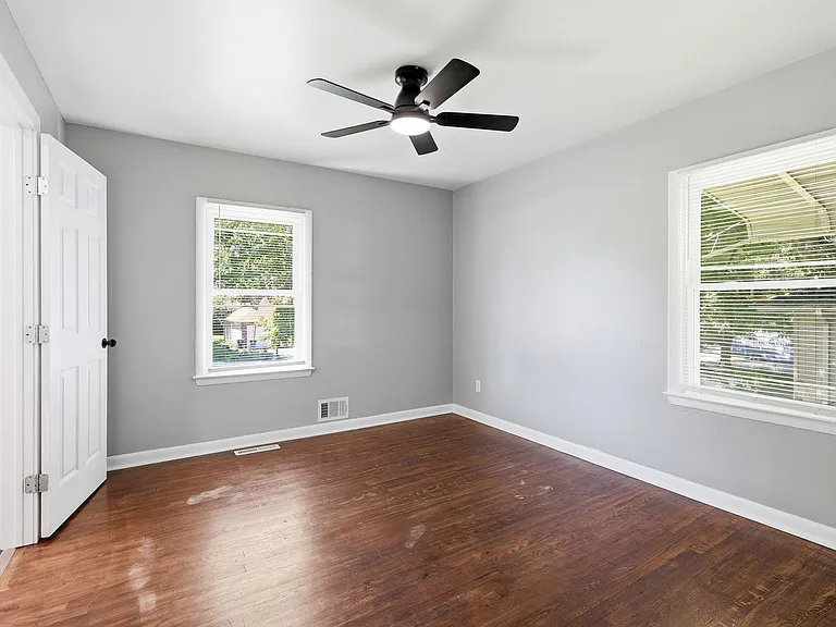 2602 NW 86th St — Photo 23