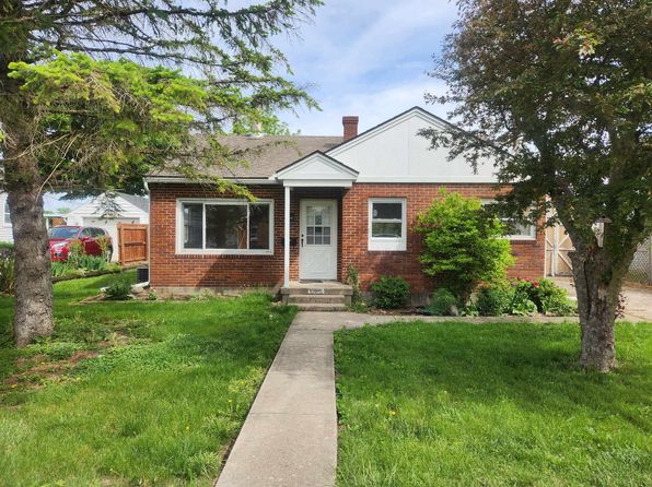 242 Locust Ln