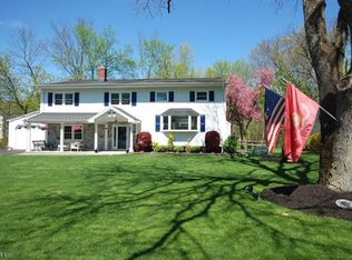 127 Runnymede Pkwy, New Providence, NJ 07974