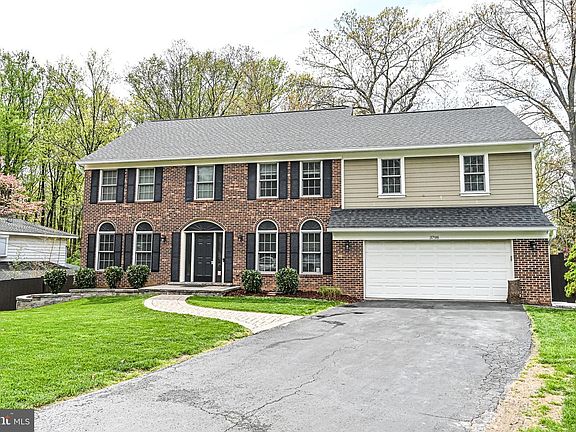 3rd image of 3798 Dade Dr