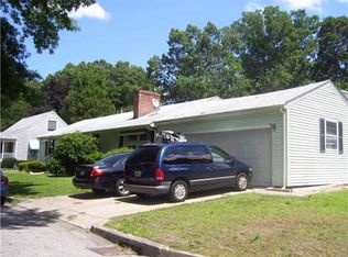 38 Glengrove Ave, Cranston, RI 02910