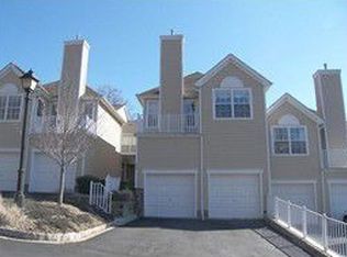 38 Springholm Dr, Berkeley Heights, NJ 07922