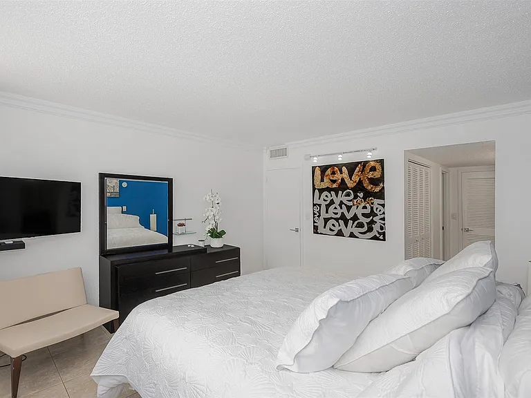 3140 S Ocean Dr #509 — Photo 10