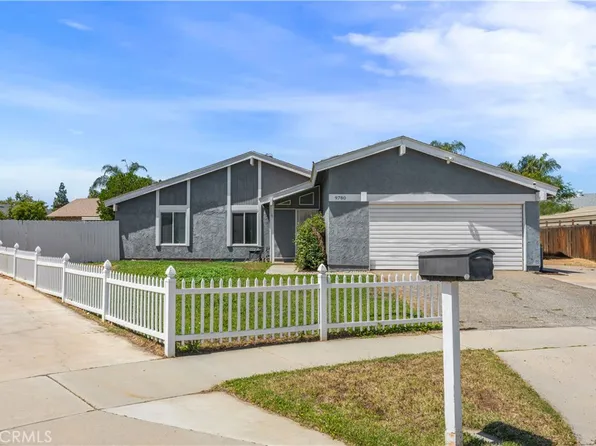 9780 Manitoba Pl, Riverside, CA 92503