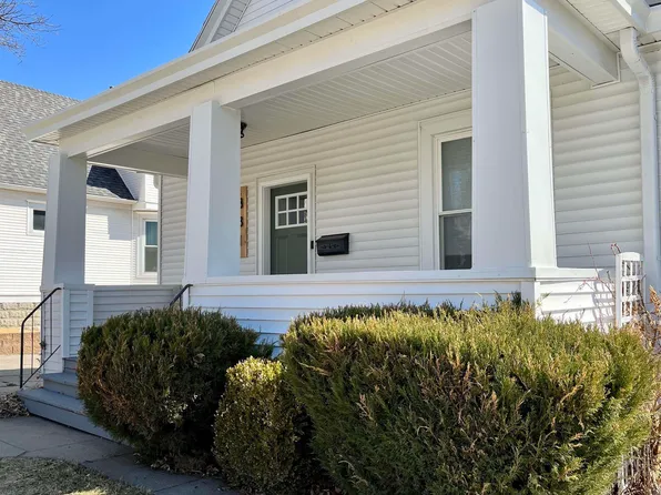 831 S 50th St, Omaha, NE 68106