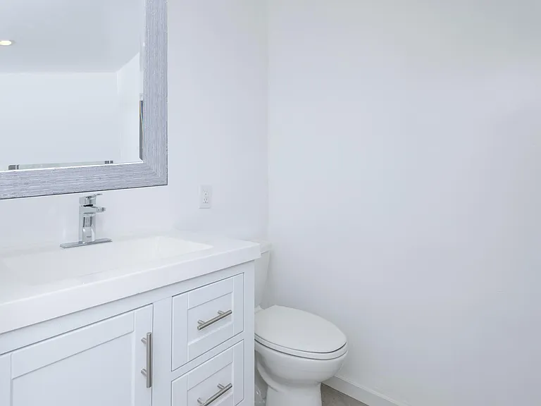 1555 S Bundy Dr #202 — Photo 12