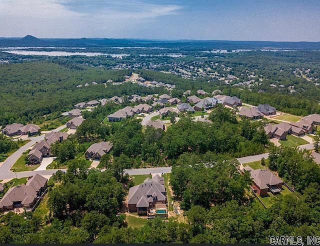 2nd image of 116 Majestic Cir