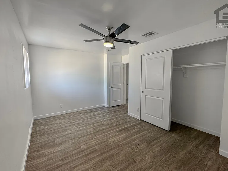 1336 E Willetta St — Photo 45
