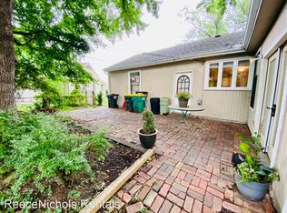 3210 W 95th St, Leawood, KS 66206