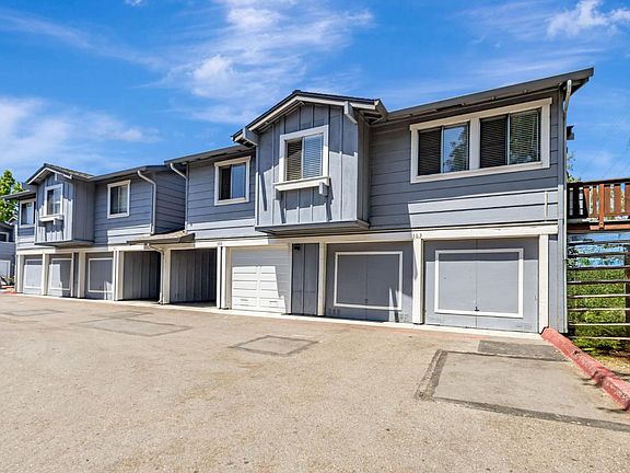 4th image of 553 Groth Pl