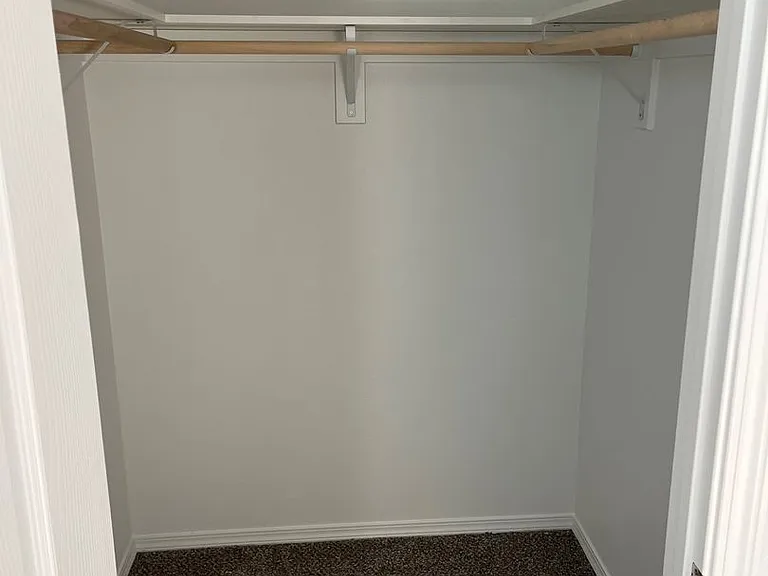 1321 W Polo Ridge Dr — Photo 3