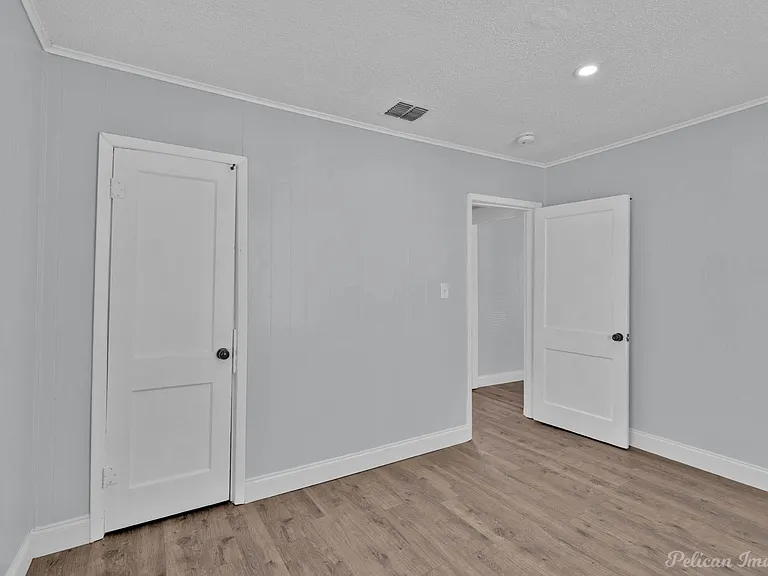 2225 Nattin St — Photo 4