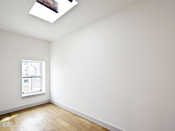3rd image of 2376 A C Powell Blvd APT 3
