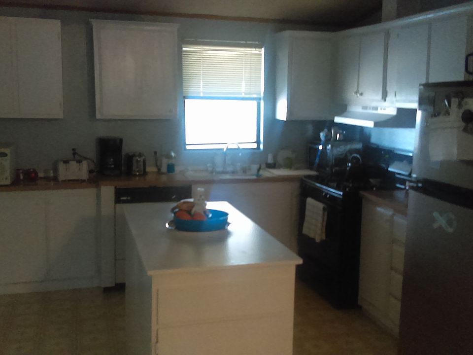 2nd image of 15252 Seneca Rd Space 295
