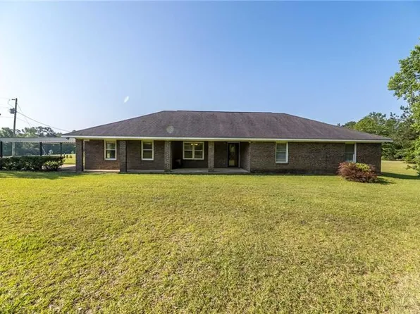 569 Oswichee Rd, Seale, AL 36875