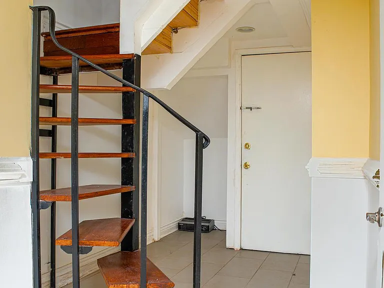 265 S 9th St #1R — Photo 10
