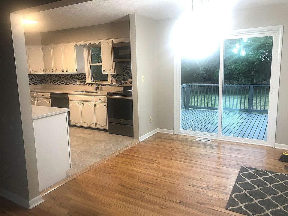 1st image of 2413 Georgia Ln
