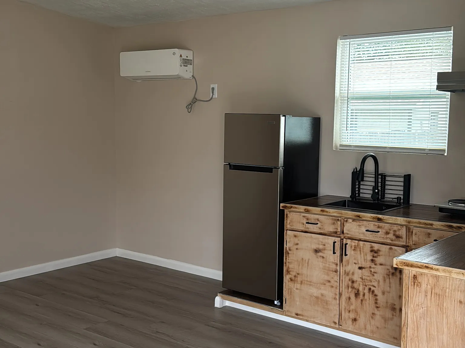 Saddle Rock Dr, Houston — Photo 1