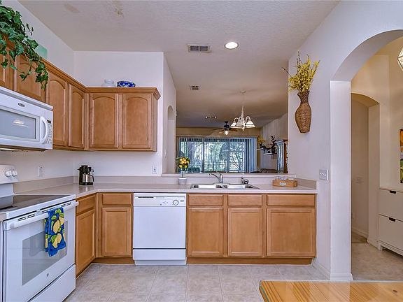 3rd image of 9818 Fan Palm Way