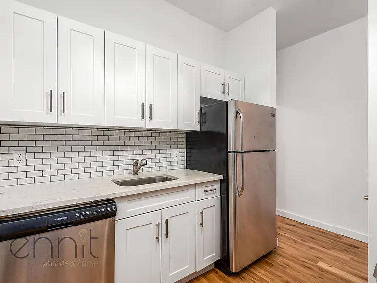 1721 Himrod St #BACKYARD — Photo 3