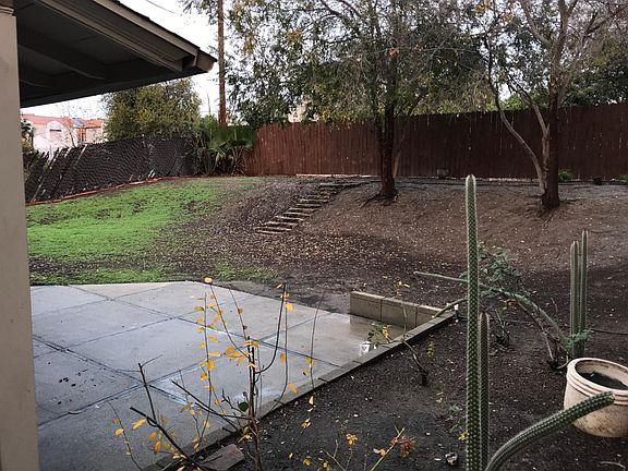 4th image of 5184 Etiwanda Ave