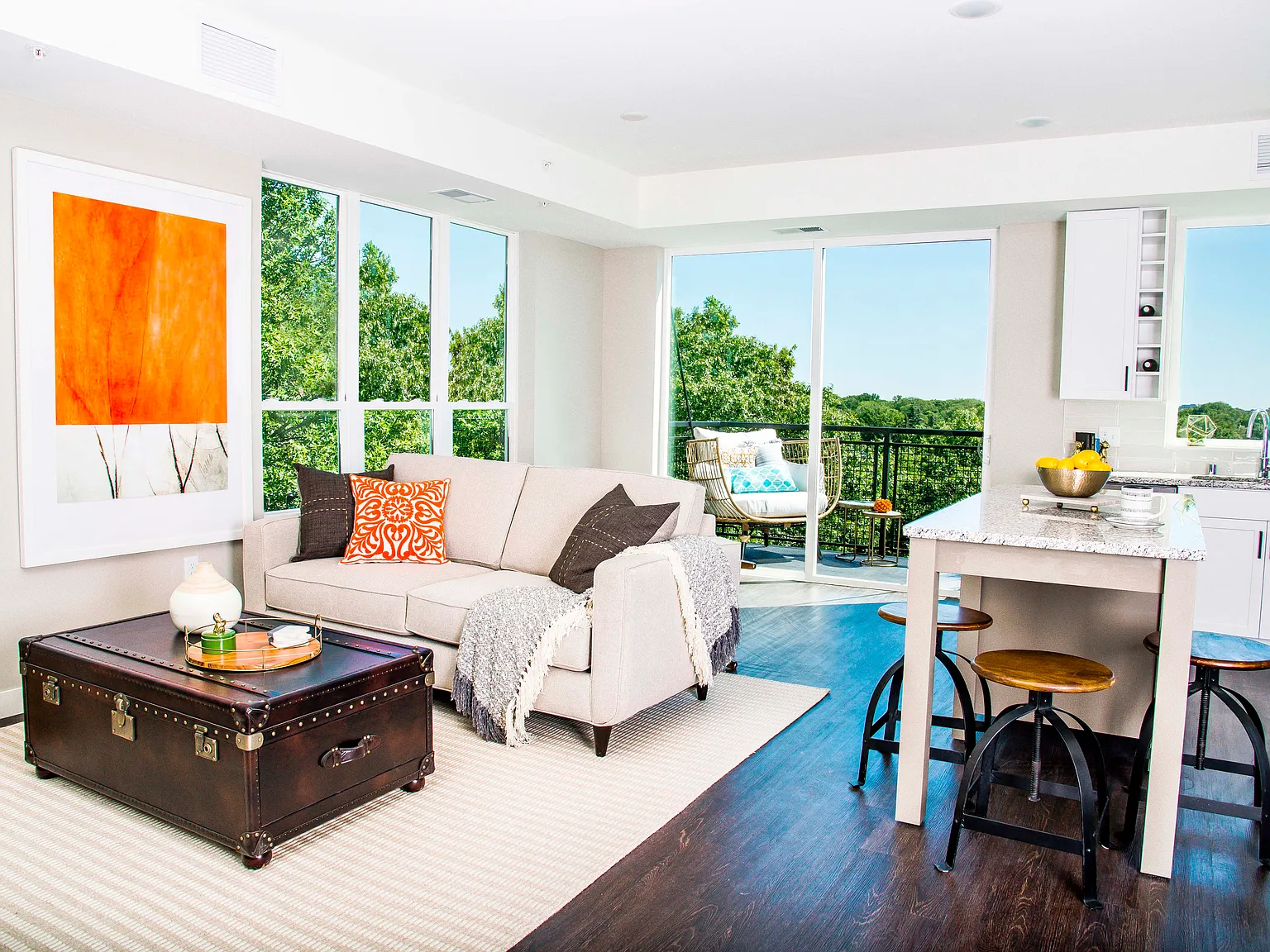 Altitude Residences — Photo 3