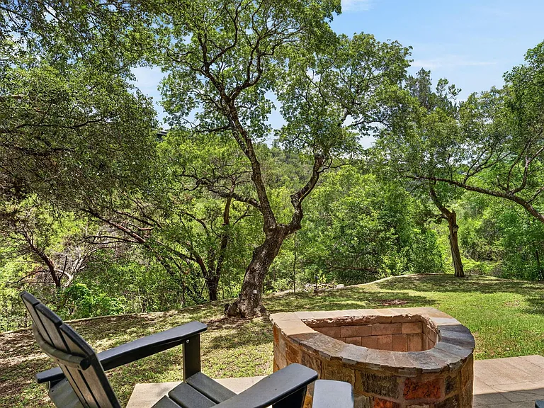 2801 Manitou Dr — Photo 30