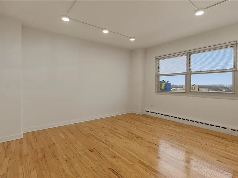 5631 N Sheridan Rd #S1106 — Photo 6