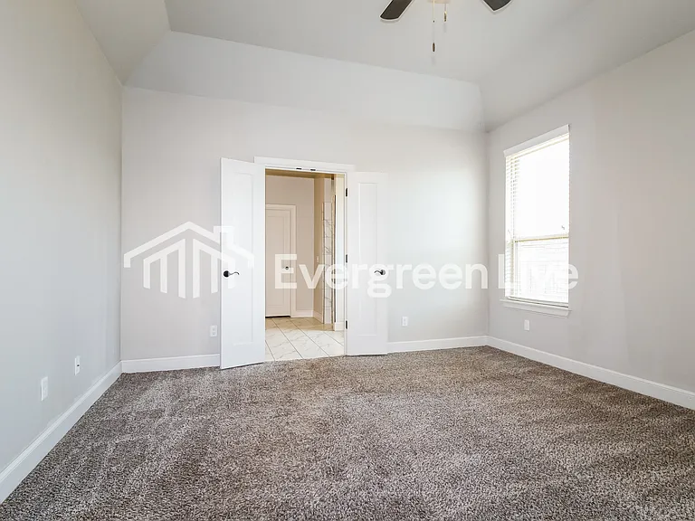 4105 Lambeth St — Photo 9