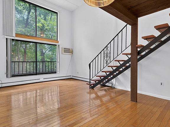 2nd image of 993 Massachusetts Ave APT 113
