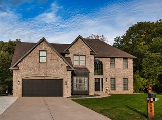 900 Deerfield Ln, Ottawa, IL 61350