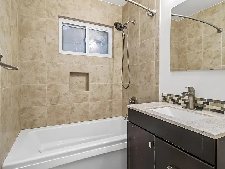 987 Camellia Way — Photo 14
