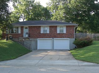 7808 Yecker Ave, Kansas City, KS 66109