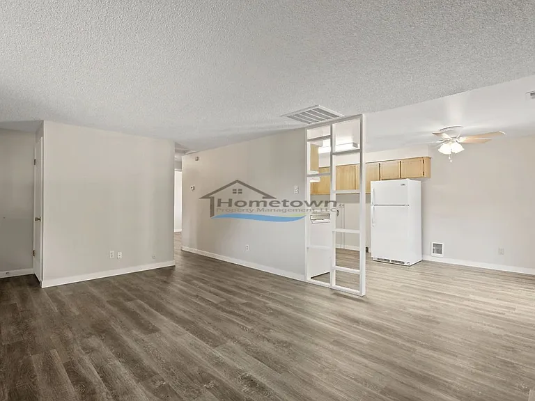 342 W Davidson Ave — Photo 7