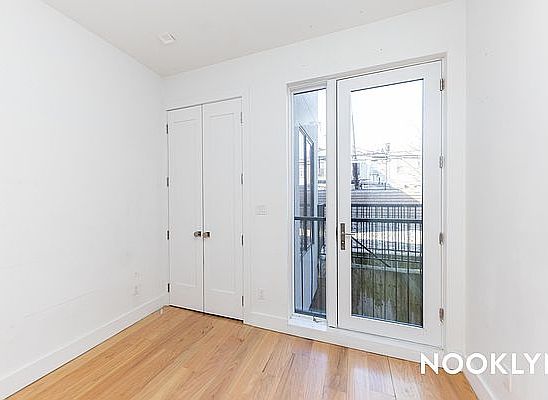 5th image of 127 Troutman St #1L