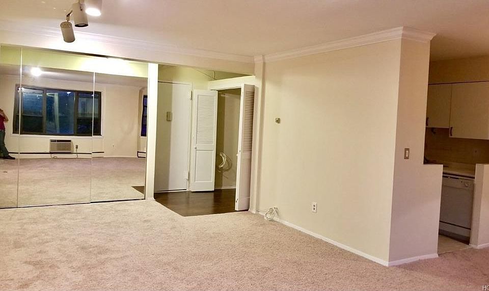 1st image of 77 Carpenter Ave APT 4B