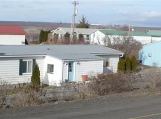 14 Charbonneau Dr, Burbank, WA 99323