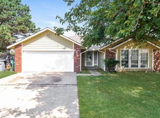 11225 Glendover Ct, Oklahoma City, OK 73162