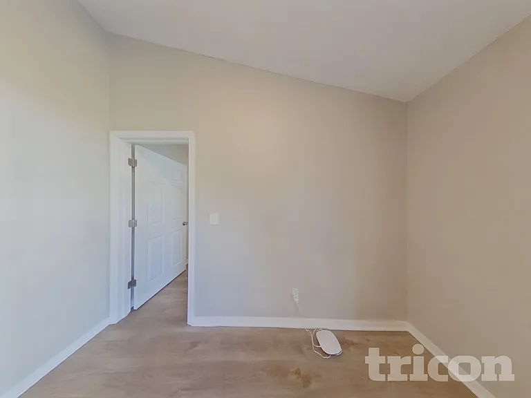 1219 Cheshire St — Photo 5