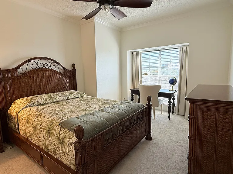 921 Marine Dr — Photo 17