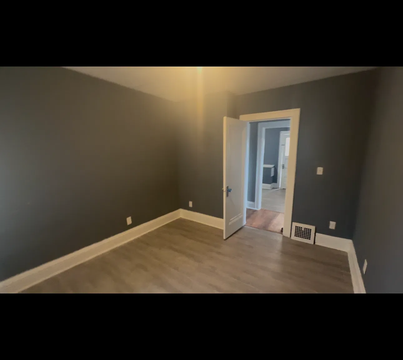 3 bed, 1345 sqft, $1,600 — Photo 3